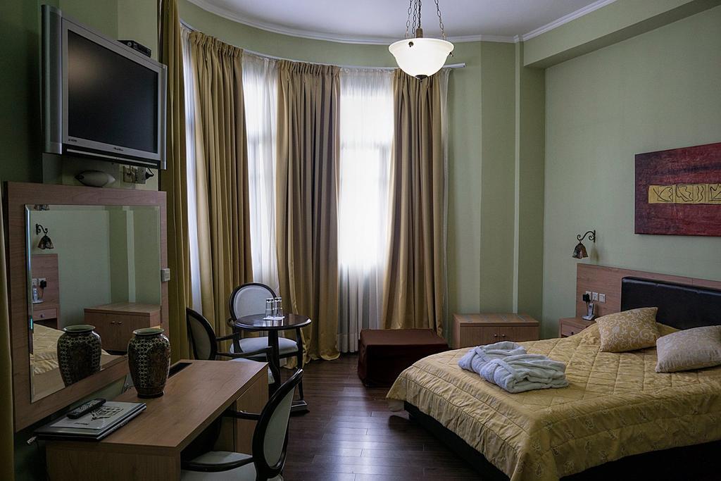 Ermionio Hotel Kozani Værelse billede